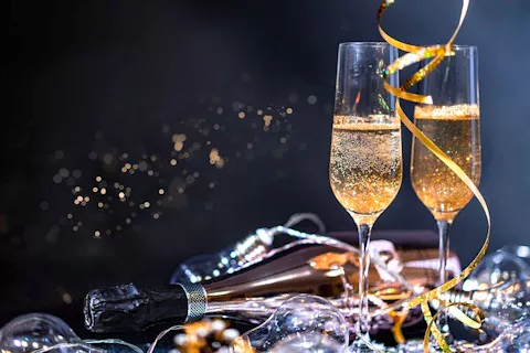glasses of champaign